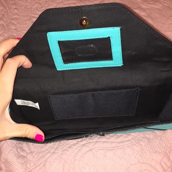 Guess turquoise clutch - Picture 2 of 3
